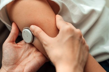 В &laquo;МИЦ &laquo;Известия&raquo; опубликована статья &quot;Сахарная трата: пациенты с диабетом жалуются на невыдачу систем мониторинга&quot;